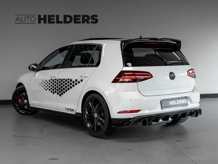 Volkswagen Golf 2019 photo 2