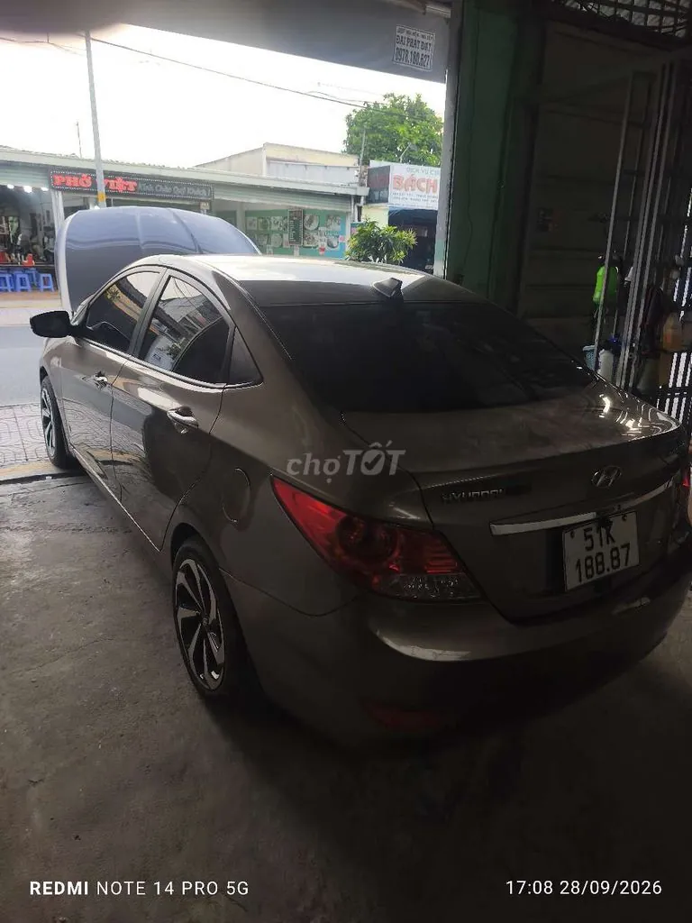 Hyundai Accent 2012 photo 5
