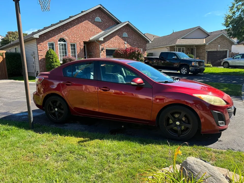 Mazda 3 2010 photo 3