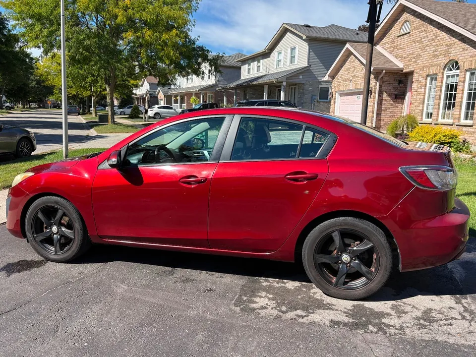 Mazda 3 2010 photo 4