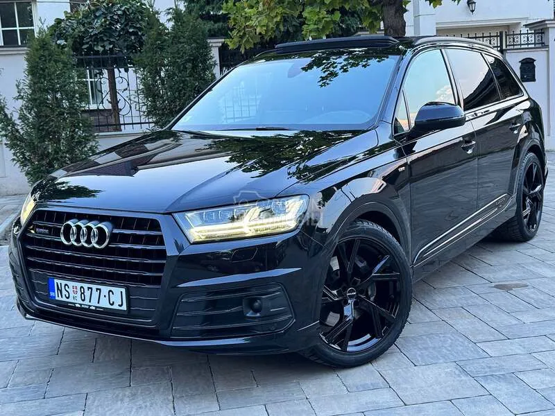 Audi Q7 2016 photo 5