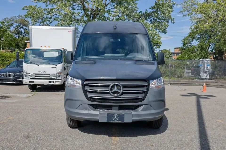 Mercedes-Benz Sprinter 2022 photo 2