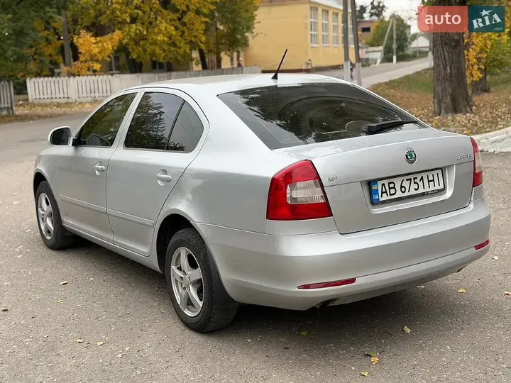Skoda Octavia 2012 photo 5