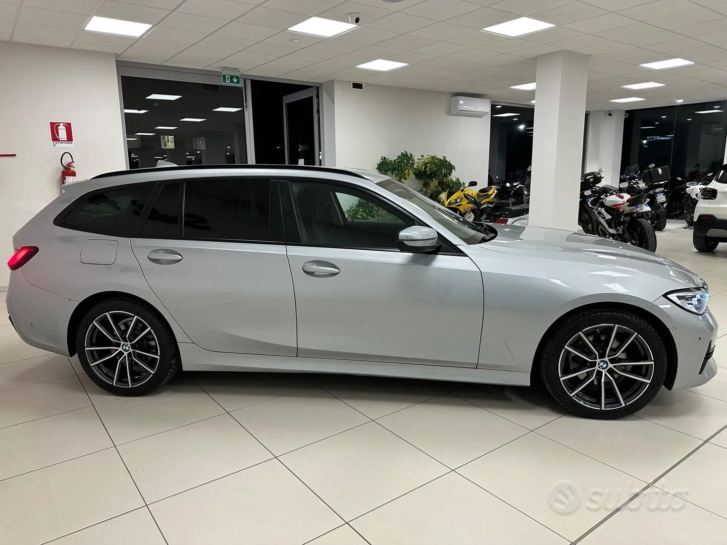 BMW 3 Series 2021 photo 4