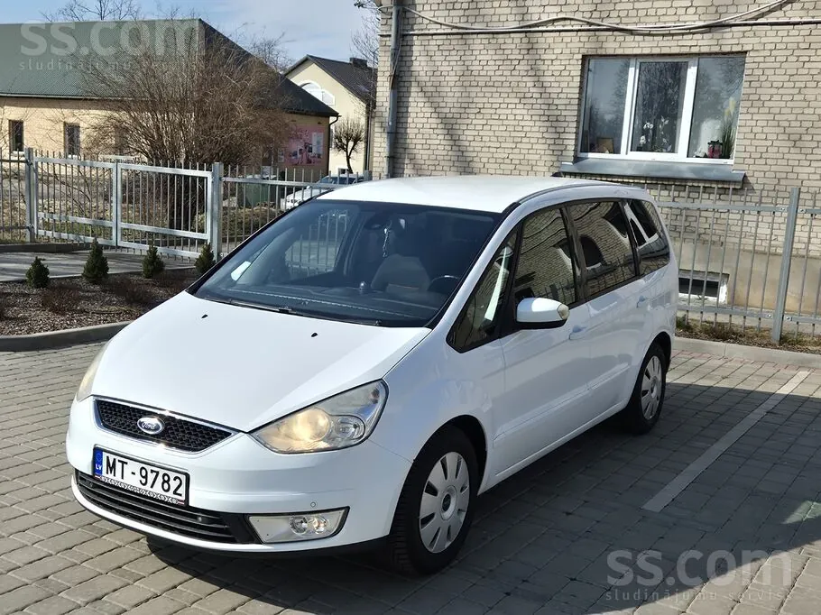 Ford Galaxy 2009 photo 3