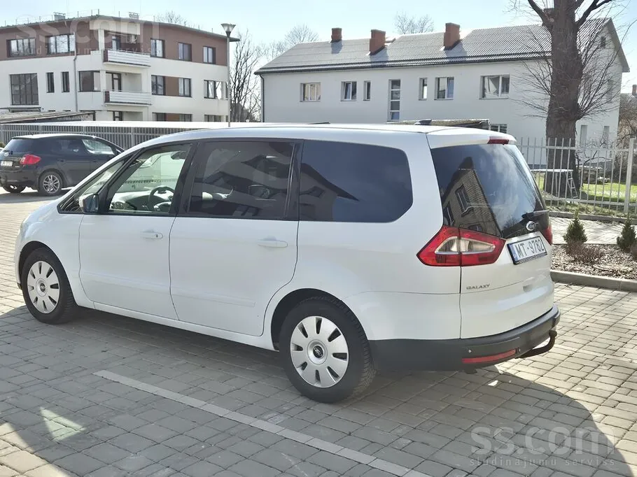 Ford Galaxy 2009 photo 5