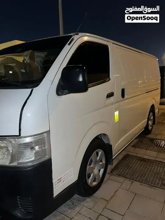 Toyota Hiace 2016 photo 3