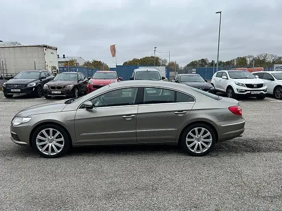 Volkswagen Passat Cc 2009 photo 2