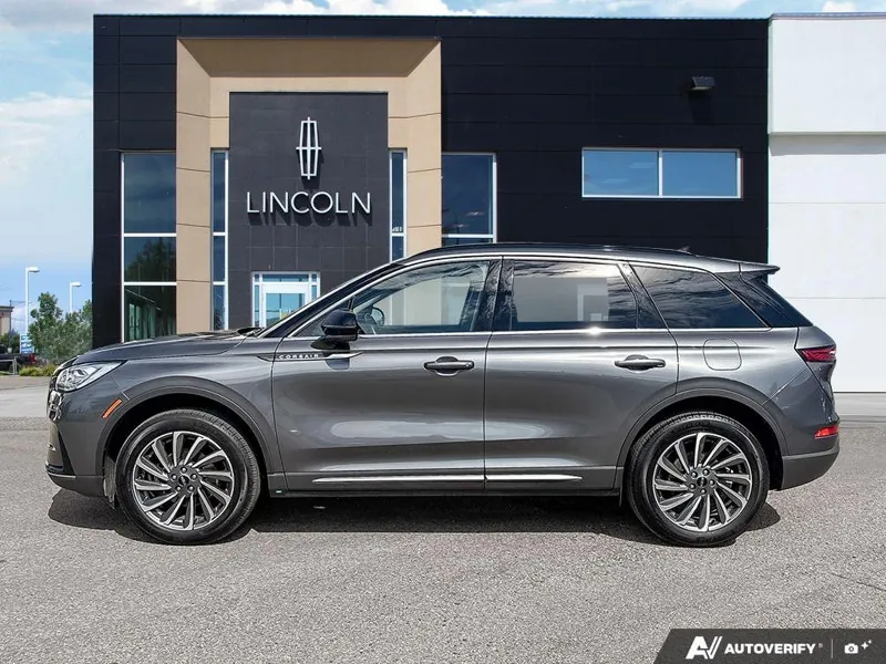 Lincoln Corsair 2026 photo 3
