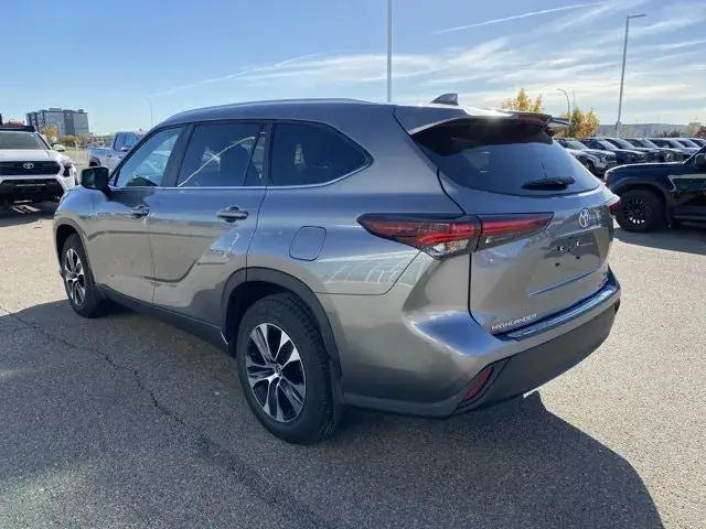 Toyota Highlander 2026 photo 4