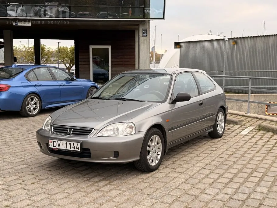 Honda Civic 1999 photo 2