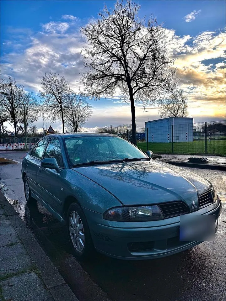Mitsubishi Carisma