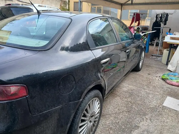 Alfa Romeo 159 2006 photo 2
