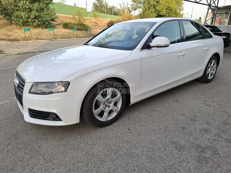 Audi A4 2009 photo 4