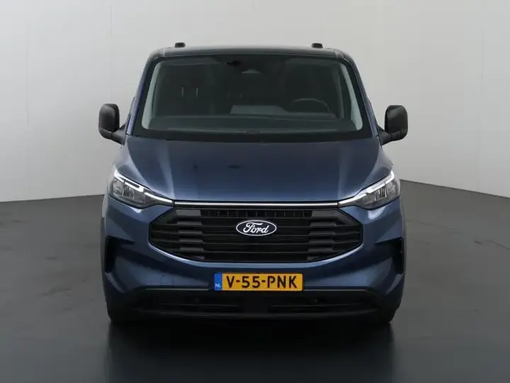 Ford Transit Custom 2024 photo 3