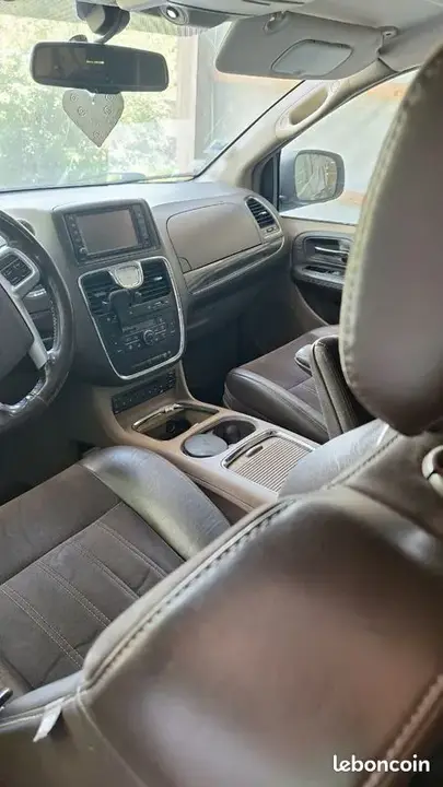 Lancia Voyager