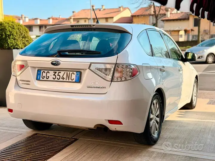 Subaru Impreza 2011 photo 2