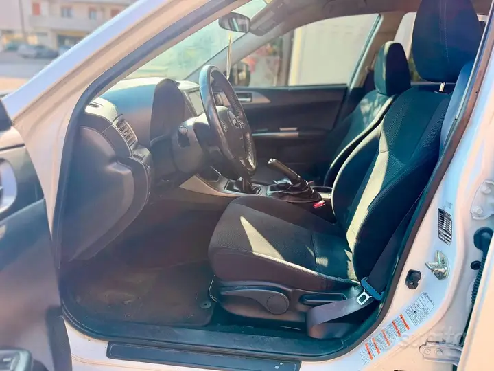 Subaru Impreza 2011 photo 3