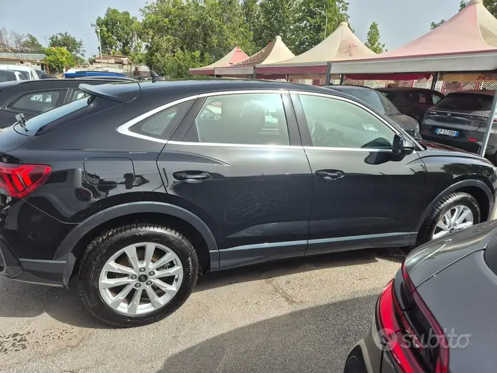 Audi Q3 2023 photo 3