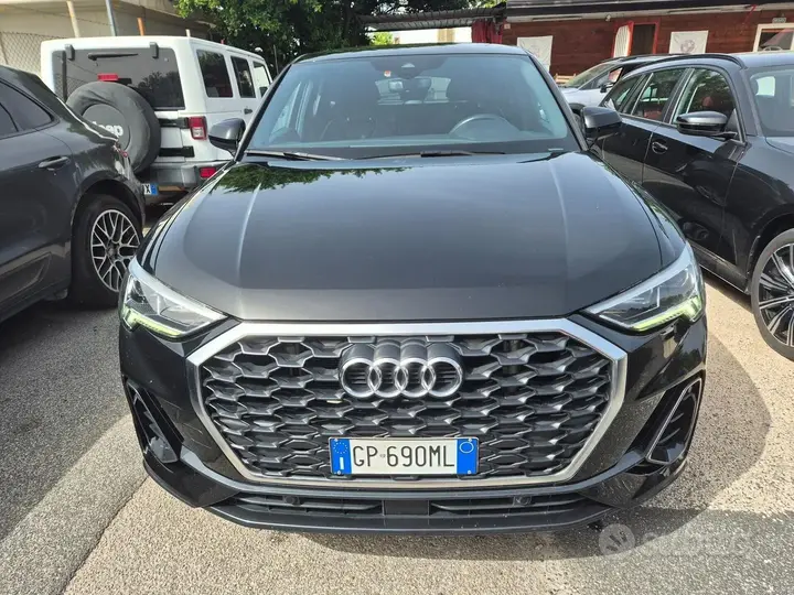 Audi Q3 2023 photo 4