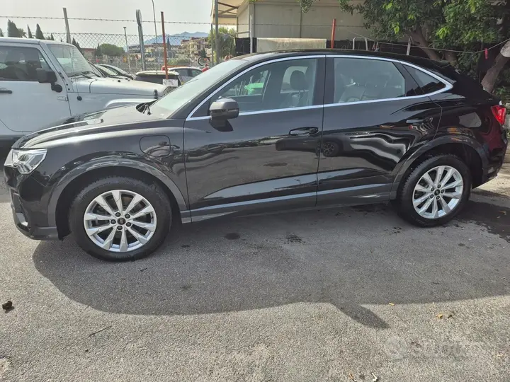 Audi Q3 2023 photo 5