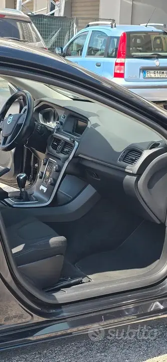 Volvo V40 2013 photo 5