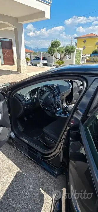 Volvo V40 2013 photo 4
