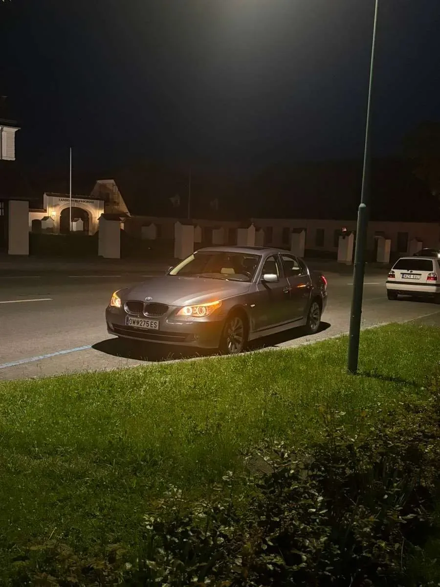 BMW 5 Series 2007 photo 2
