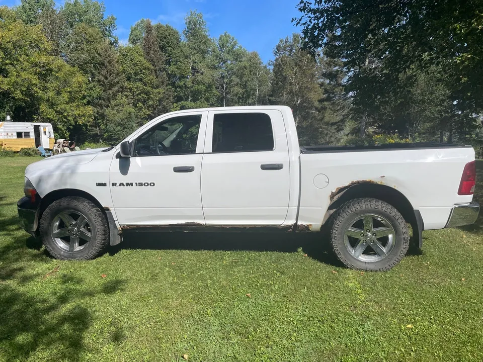 Dodge Ram 1500 2012 photo 5