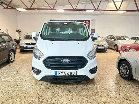 Ford Transit 2022 photo 2