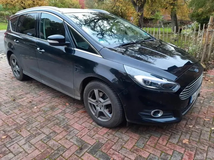 Ford S-Max