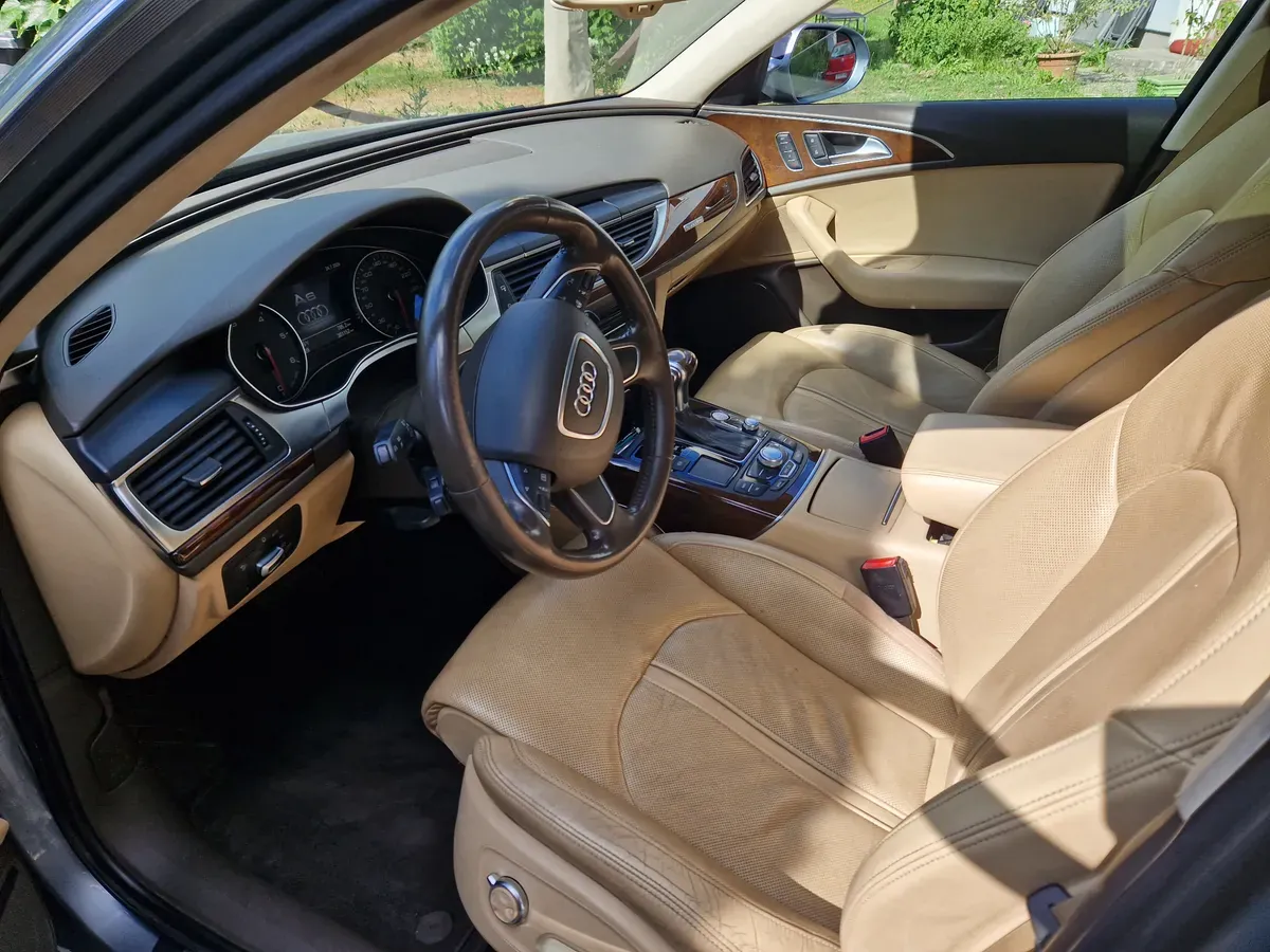 Audi A6 Avant 2012 photo 3