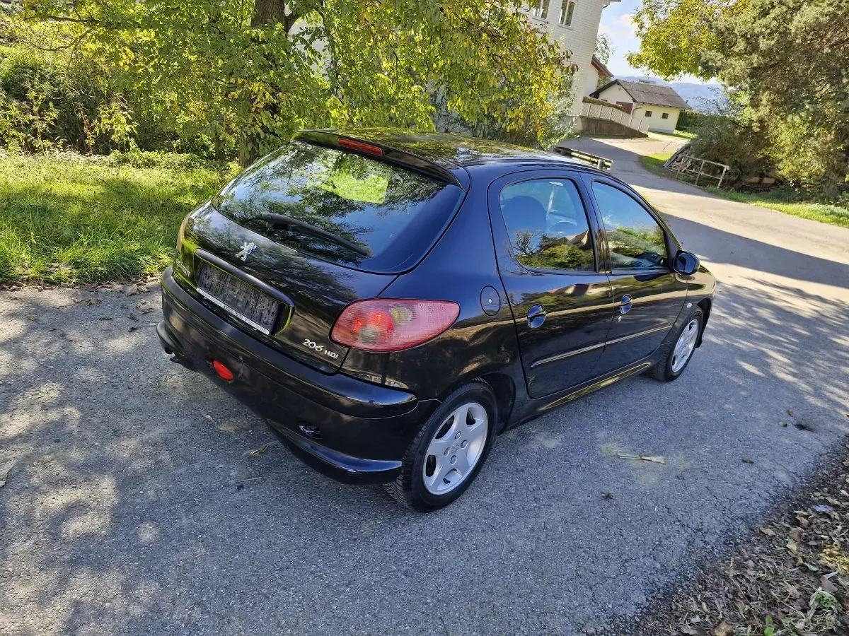 Peugeot 206 2005 photo 2