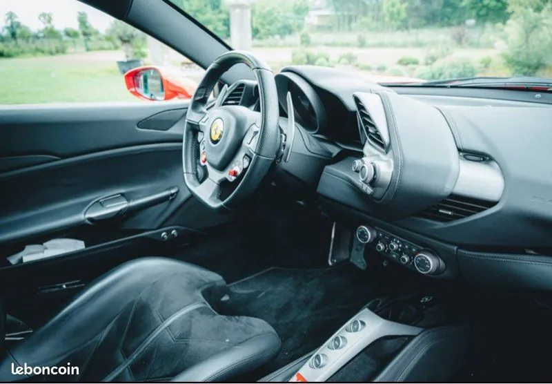 Ferrari 488 Spider 2016 photo 2