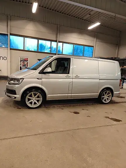 Volkswagen Transporter 2018 photo 5