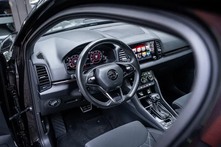 Skoda Karoq 2021 photo 2