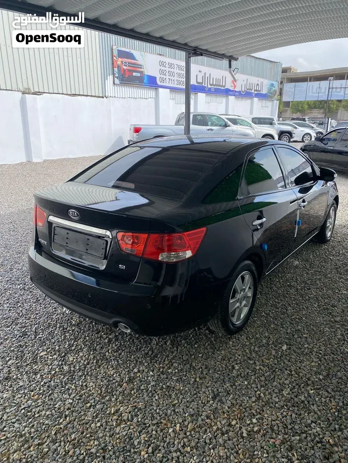 Kia Forte 2010 photo 4