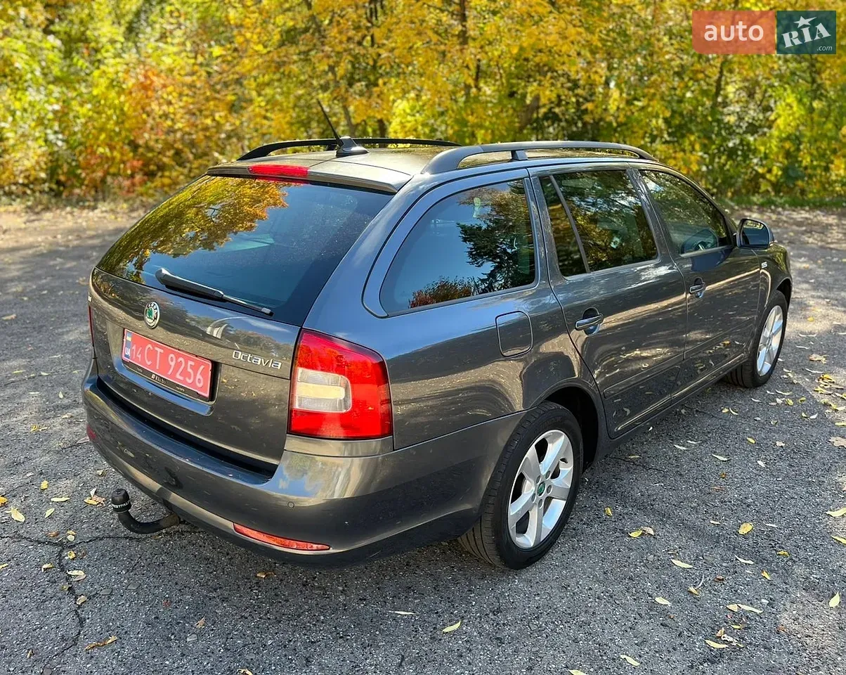 Skoda Octavia 2011 photo 4