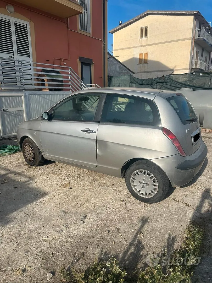 Lancia Ypsilon 2003 photo 3
