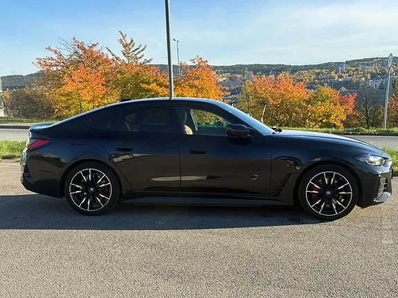 BMW I4 2023 photo 3