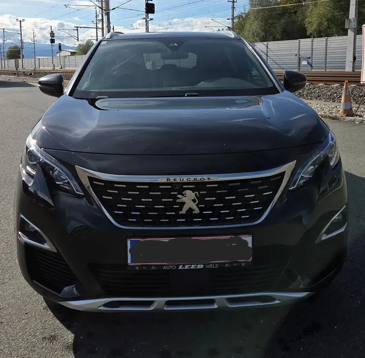 Peugeot 5008 2021 photo 3