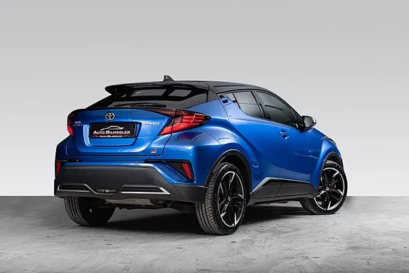 Toyota C-Hr 2022 photo 2