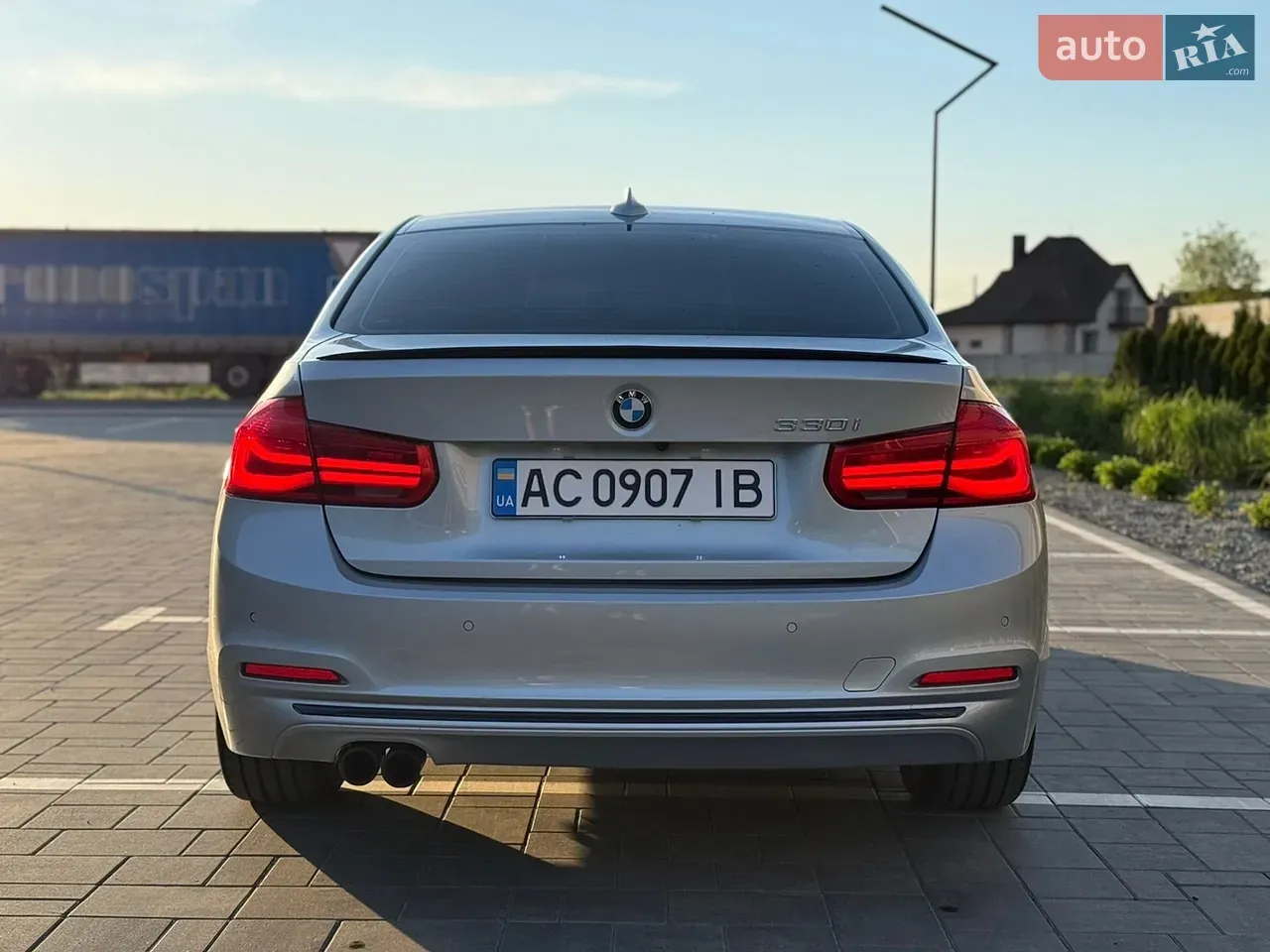 BMW 3 Series 2017 photo 5
