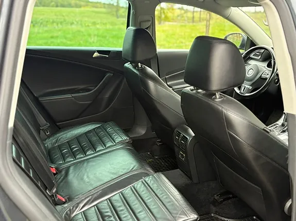 Volkswagen Passat 2010 photo 5