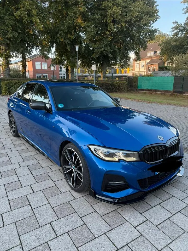 BMW 330I