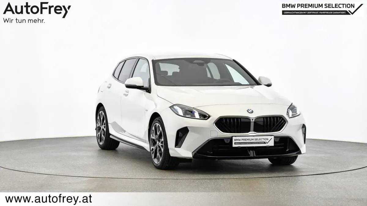 BMW 1 Series 2025 photo 3
