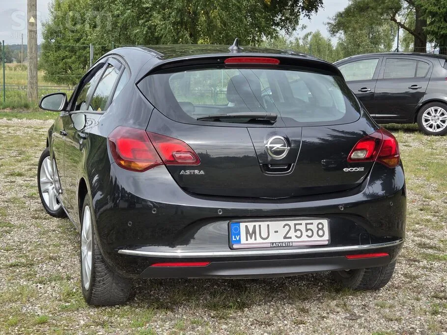 Opel Astra 2014 photo 5