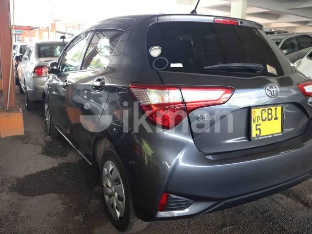 Toyota Vitz 2017 photo 4