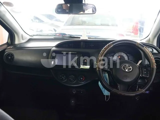 Toyota Vitz 2017 photo 3