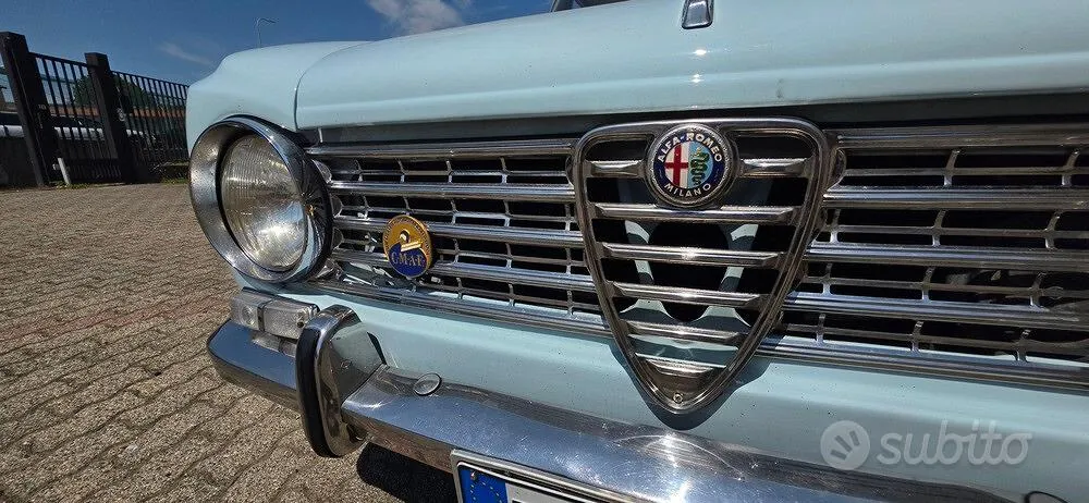 Alfa Romeo Giulia 1960 photo 4